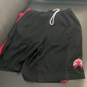 Men’s athletic shorts size Large